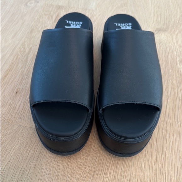 Sorel Black Slide Sandals - Picture 2 of 5